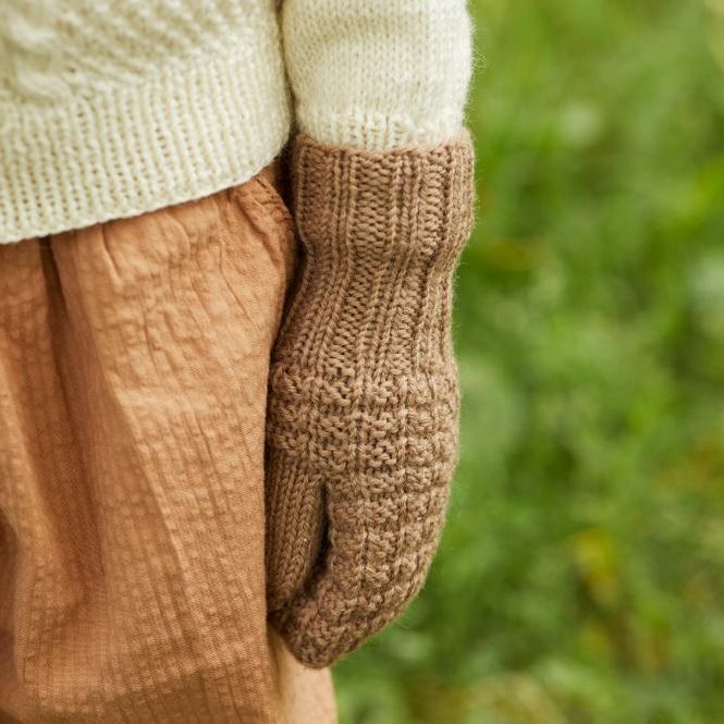 Hovedbilde Sjarmtrollvotter (Mørk beige)
