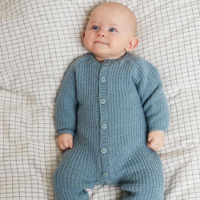 Hovedbilde Nicol dress (Fiolblå) - Gratis strikkeoppskrift