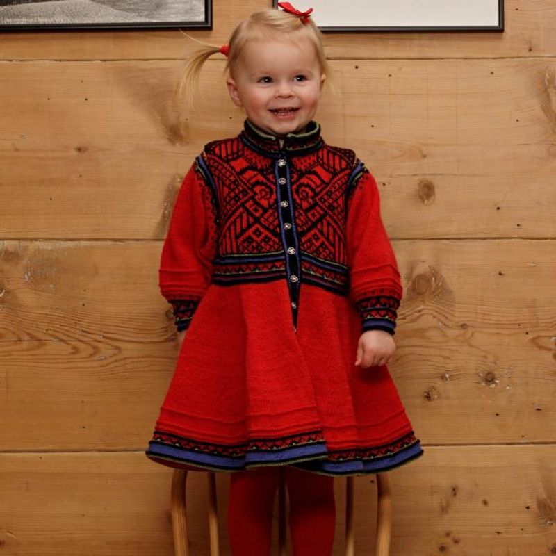 Baby 21 - Festdrakter 