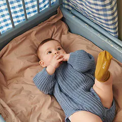 Stikkepakker til baby fra sandnes  og rauma garn